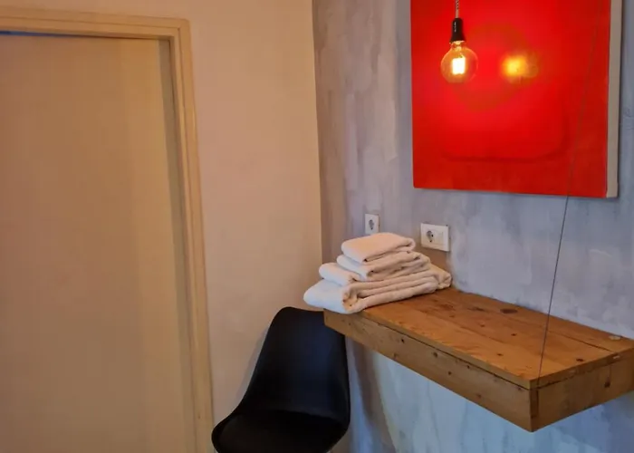 Blue New Yorker * Ni