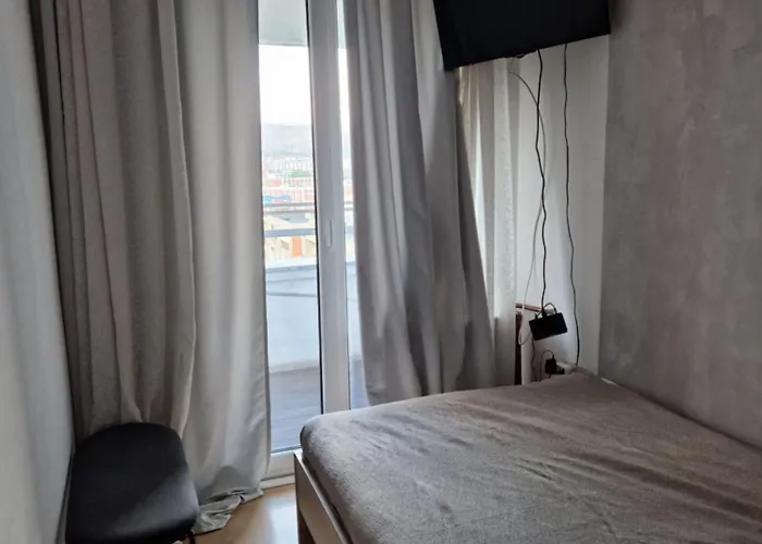 Blue New Yorker Ni